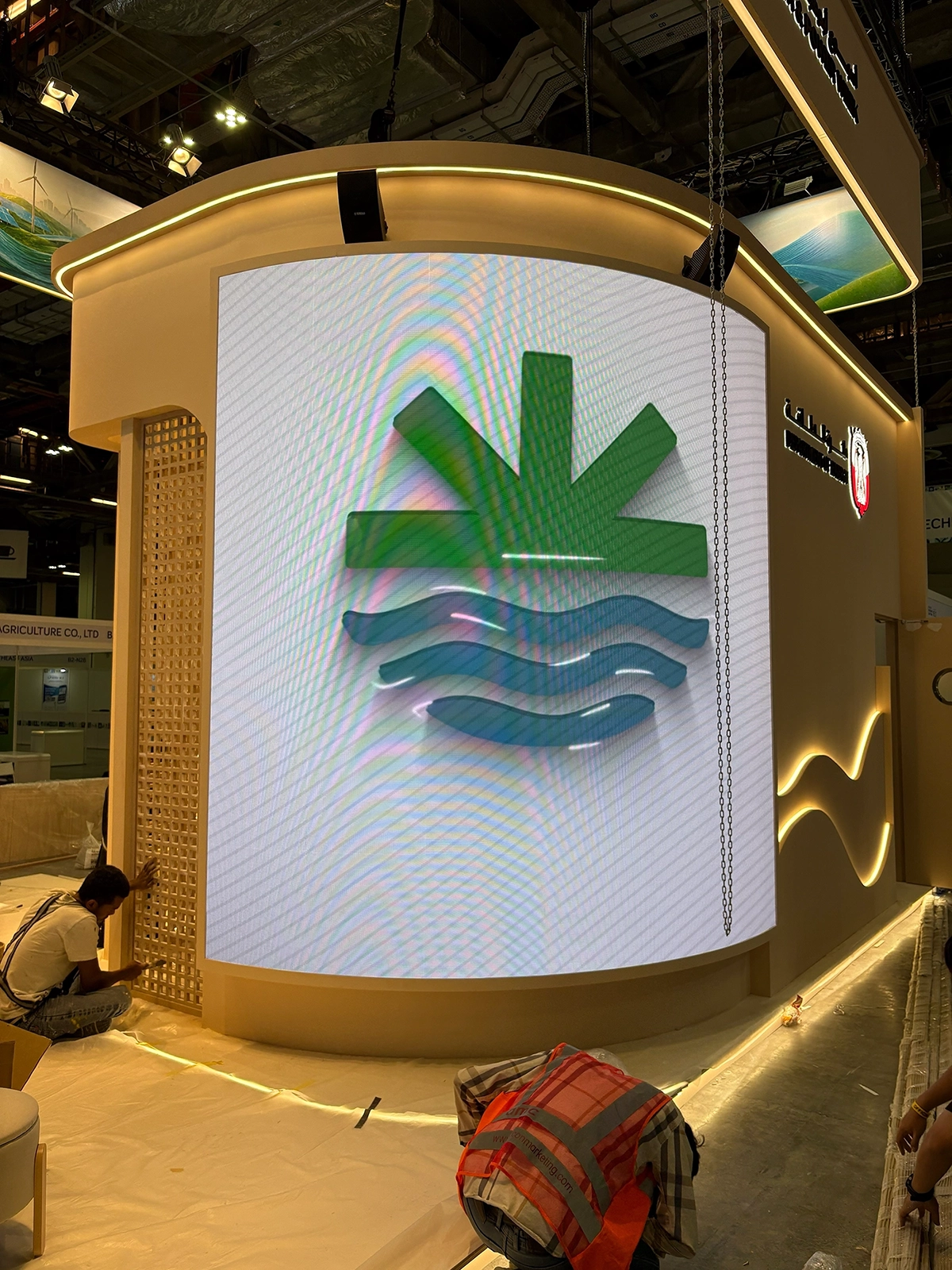 Curved LED Display Exhibition Booth