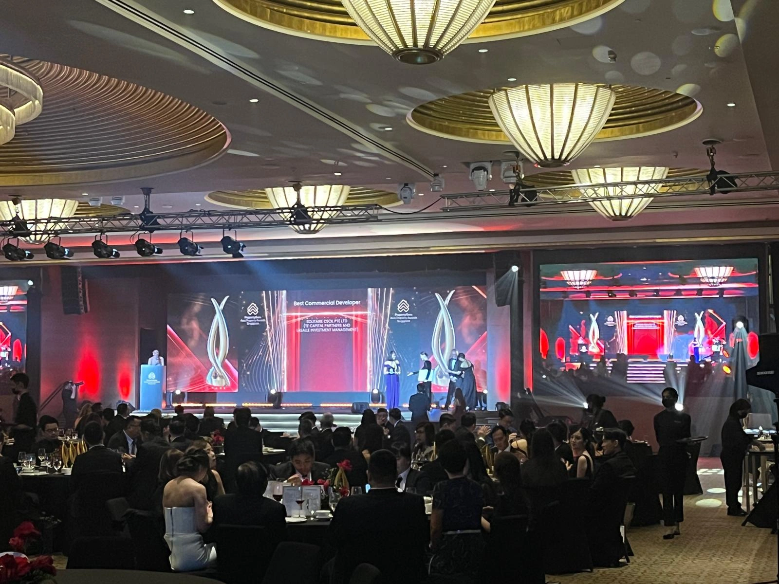 PropertyGuru Real Estate Awards Stage & Side Projection